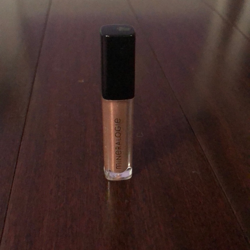 Mineralogie sparkly lip gloss